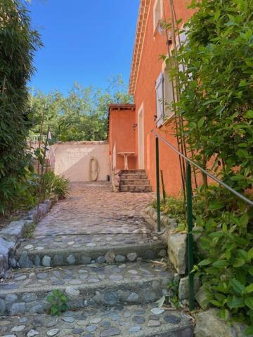 Gites La Bambouseraie Labeaume Εξωτερικό φωτογραφία